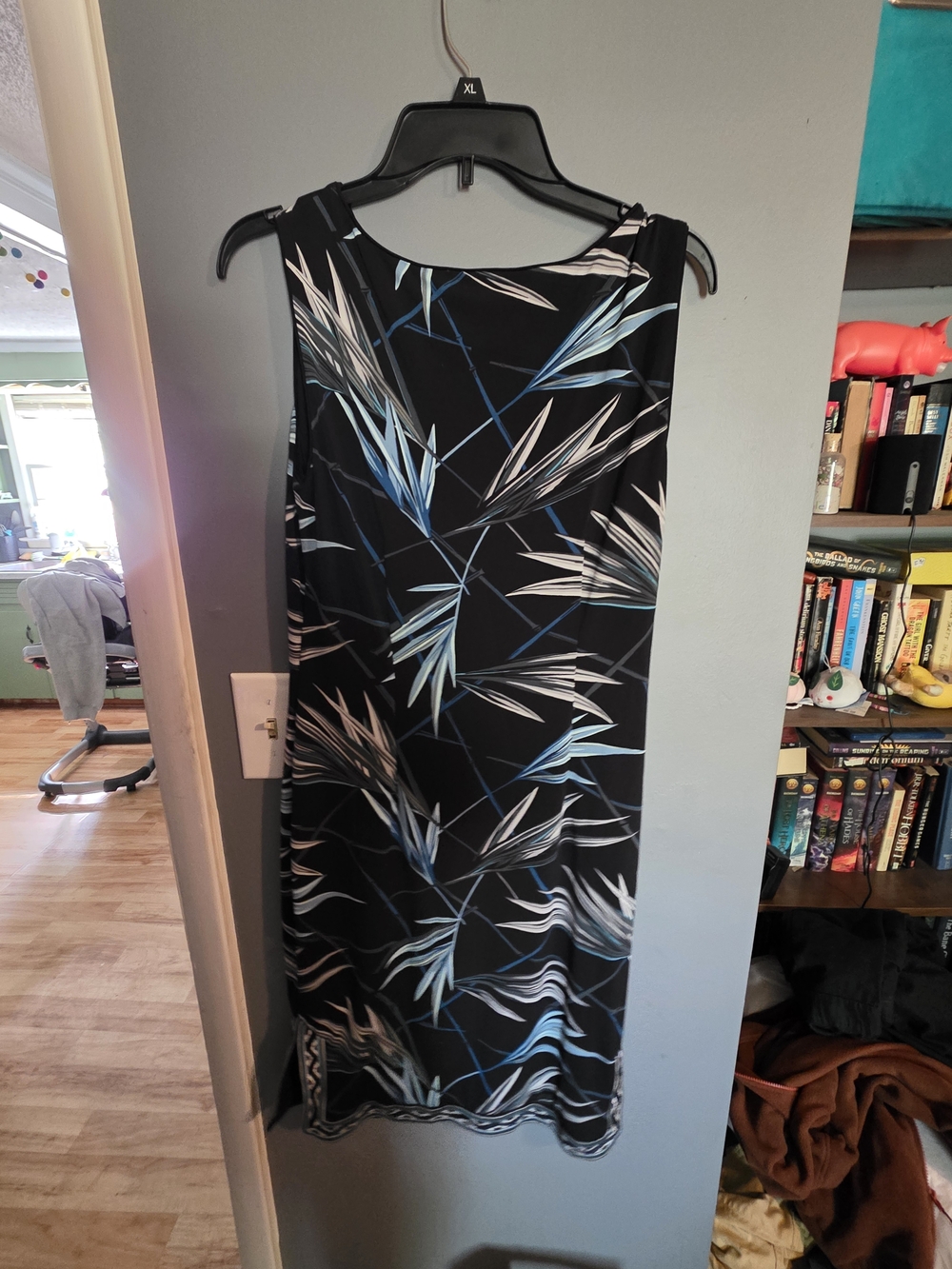White House Black Market Black Dress with Blue and White Leaf Print - Picture 3 of 3